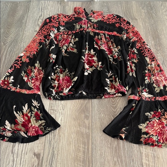 Free People Black and Red Crop Blouse with Bell Sleeves - Picture 1 of 11